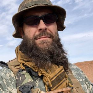 Meet your Posher, Travis